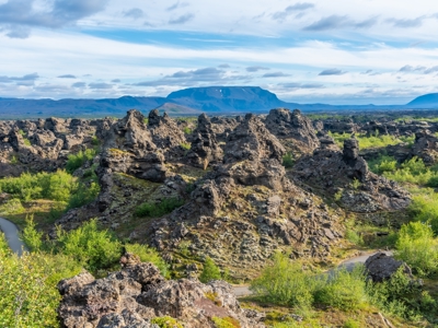 Lavagrot- en rotslandschap bij Dimmuborgir, Route IJsland.