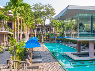 swimmingpool