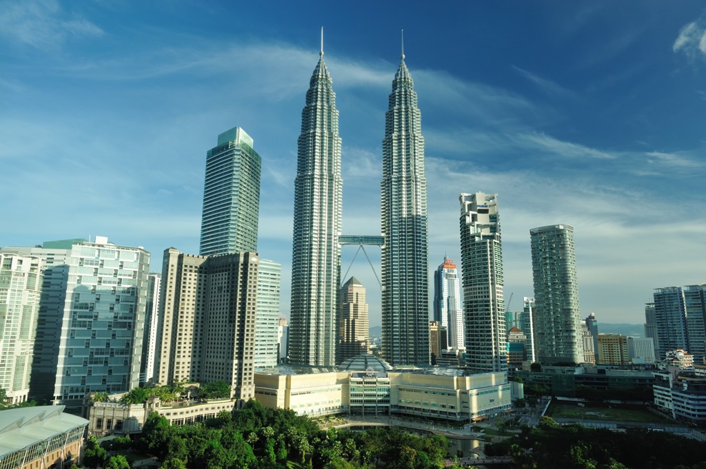 Petronas Twin Towers in Kuala Lumpur tijdens rondreis Maleisië Hoogtepunten.