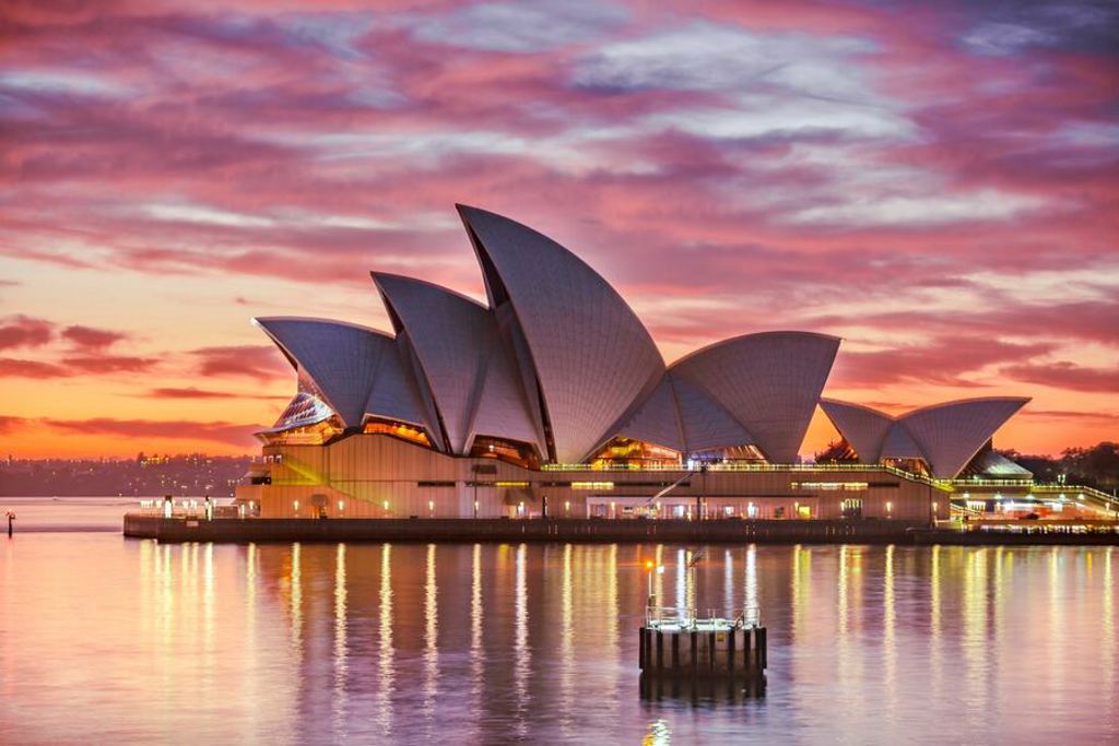 Sydney Opera House bij zonsondergang tijdens een 22-35ers reis Australië.