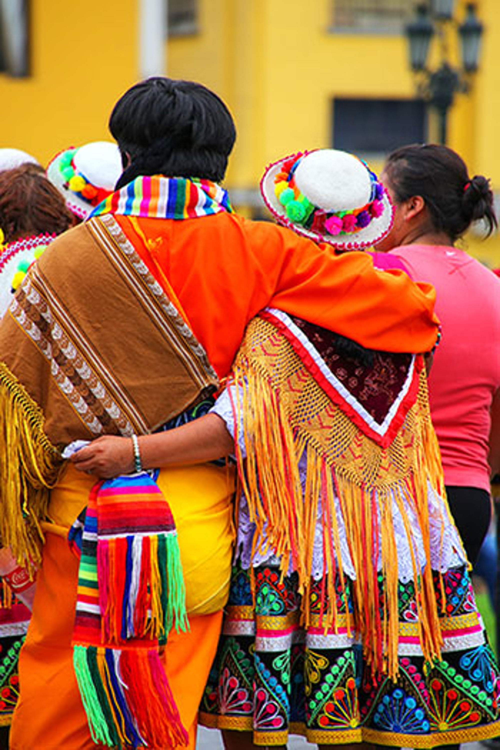 traditionele kleding in peru traditionele kleding in peru