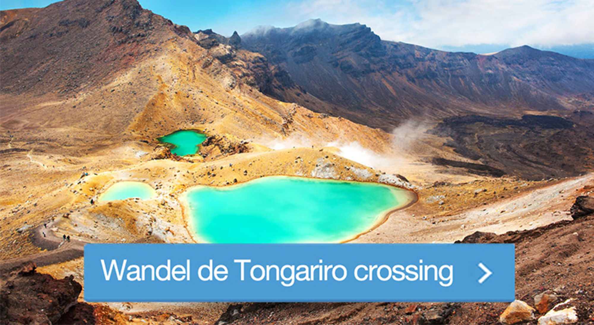 Tongariro crossing in Nieuw-Zeeland Turquoise kratermeren en vulkanisch landschap tijdens de Tongariro Crossing in Nieuw-Zeeland.