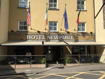 Hotel Newport - Newport - Vooraanzicht