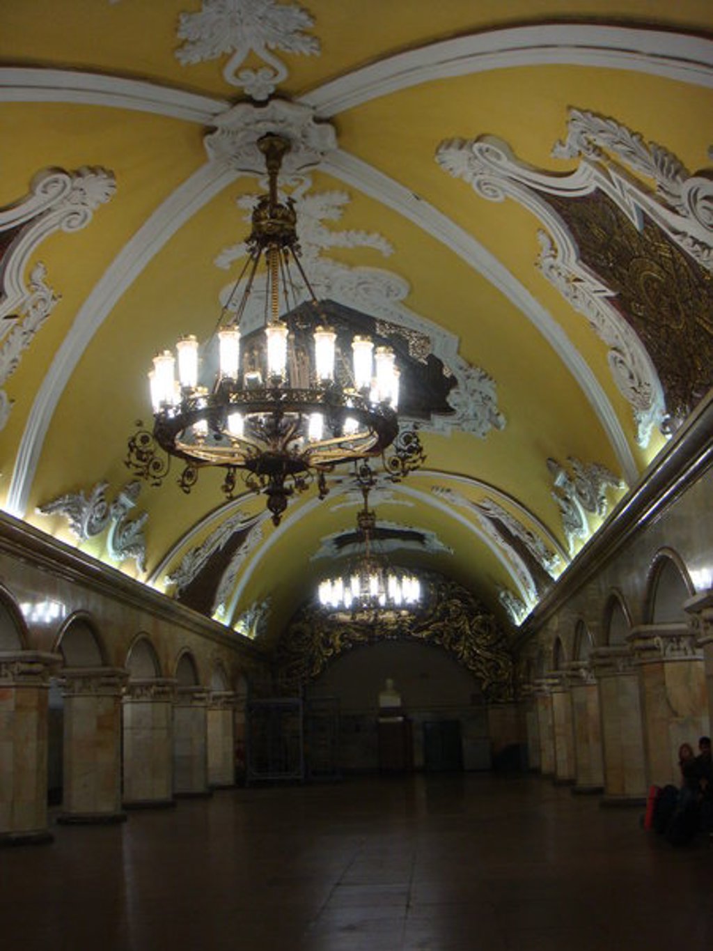 Kleurrijke ui-koepels van een Russische orthodoxe kerk, highlight van de groepsrondreis Rusland.