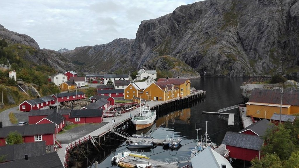 Berglandschap op de Lofoten in Noorwegen tijdens de groepsrondreis Noorwegen Lofoten Pop-Up.