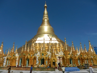 Gouden Shwedagon Pagode in Yangon tijdens de Route Birma/Myanmar reis van 25 dagen.