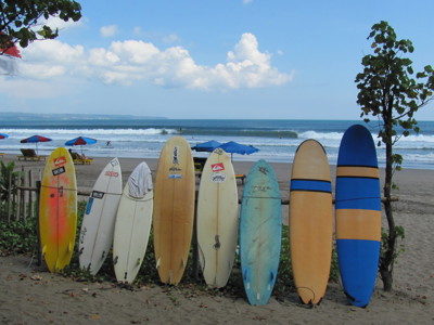 Surfen bij Seminyak