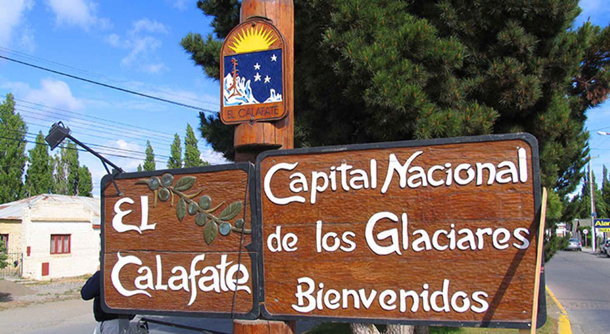 Welkomstbord van El Calafate Welkomstbord van El Calafate, toegangspoort tot Nationaal Park Los Glaciares in Patagonië.