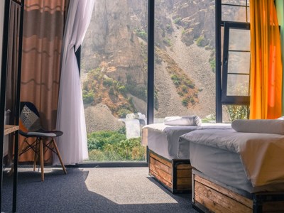 Arevi Hotel