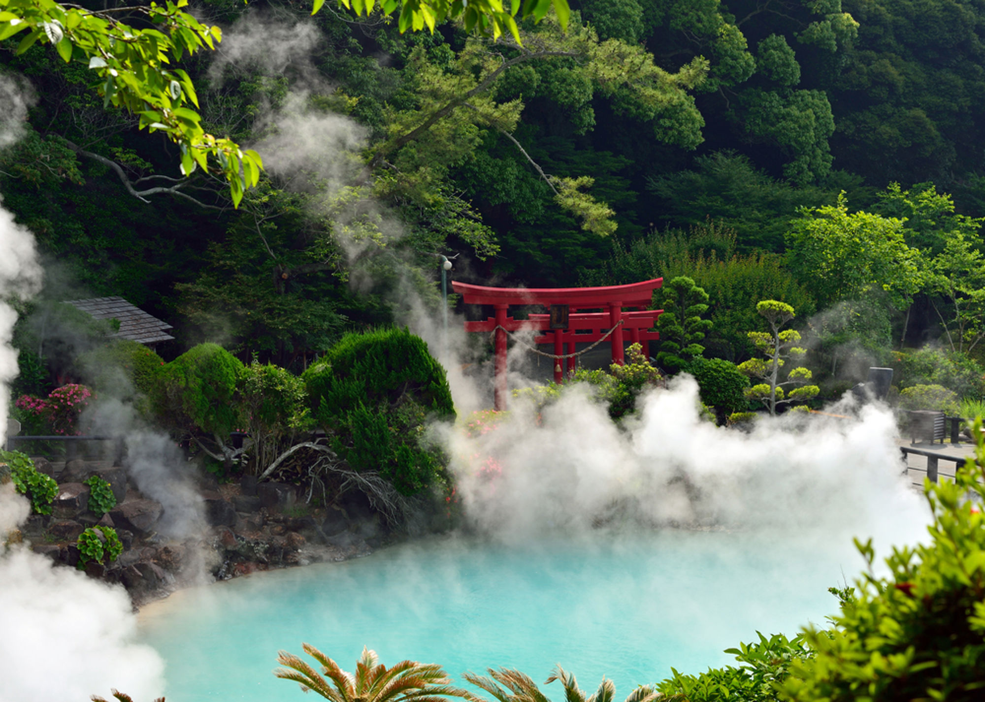 Warmwaterbron in Beppu, Japan Warmwaterbron in Beppu, Japan