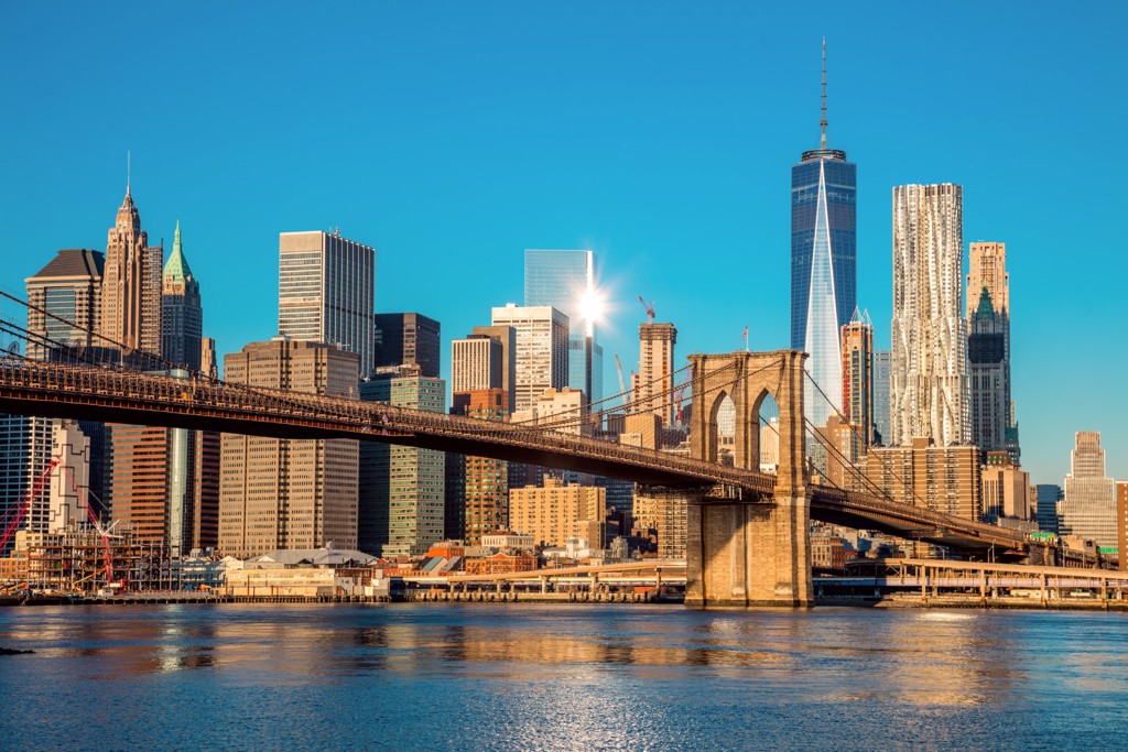 Brooklyn Bridge met skyline van Manhattan in New York, onderdeel van groepsrondreis Verenigde Staten.