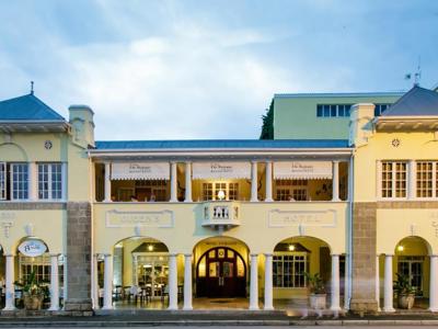 Queens hotel