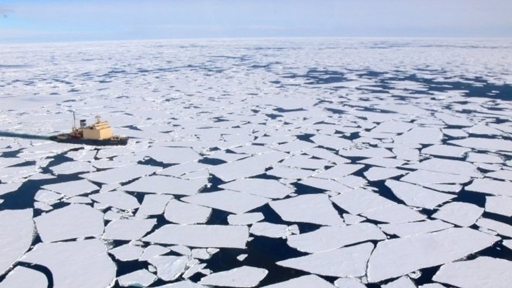 Sneeuwlandschap op Snow Hill eiland tijdens een groepsrondreis door Antarctica.