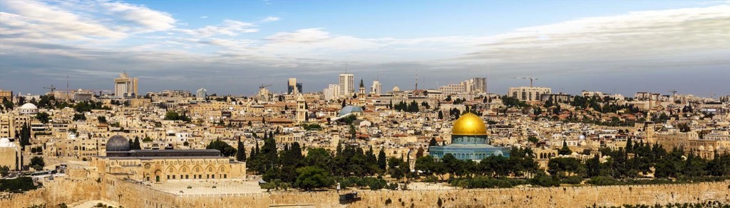 Panorama van Jeruzalem met de Rotskoepel en de Al-Aqsamoskee, hoogtepunten van de groepsrondreis.