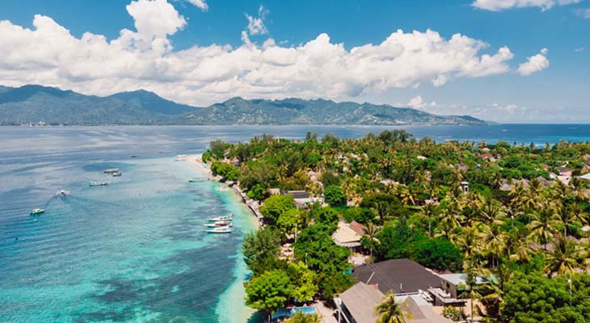Gili Air Indonesië Gili eilanden mooi overzicht van het strand en de zee van bovenaf