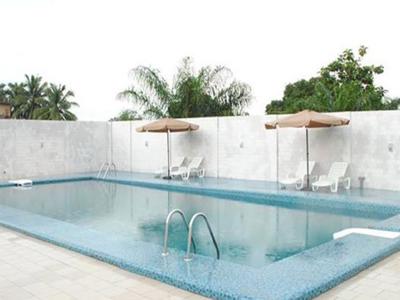 Hotel Jeko zwembad
