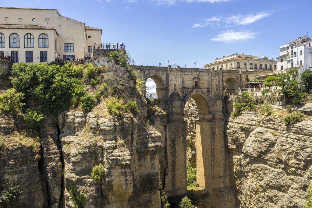 Puente Nuevo-brug over de El Tajo-kloof in Ronda, Andalusië, Spanje.