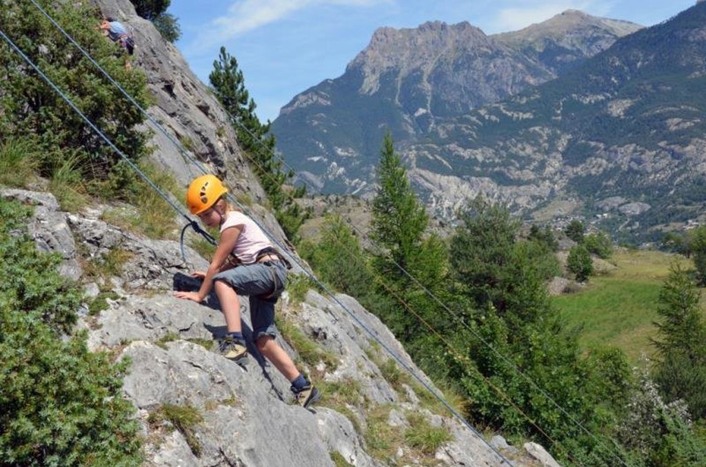 Berglandschap in Nationaal Park des Écrins, Frankrijk, tijdens een familiereis met camping.