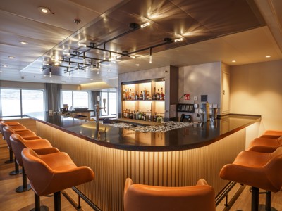 Ultramarine Lounge