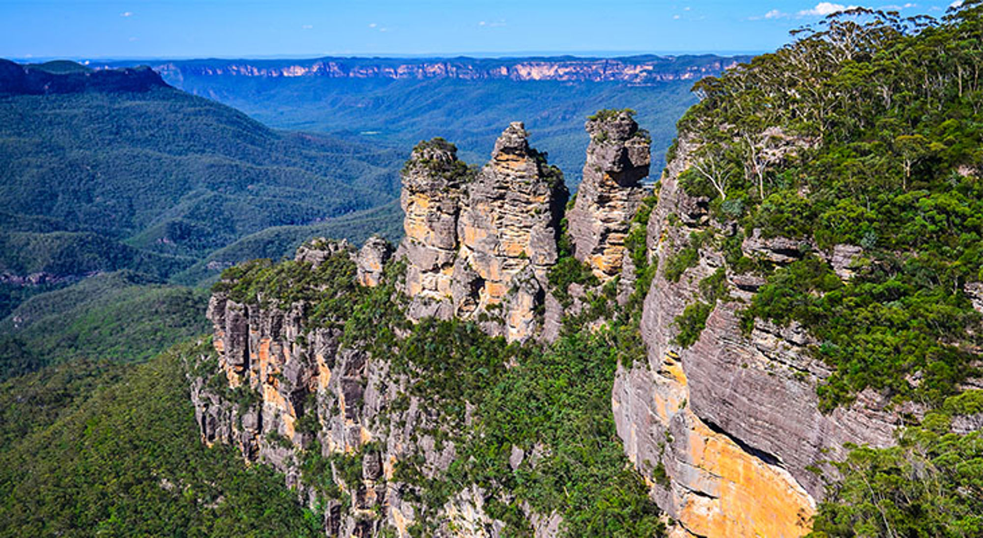 Uitzicht op de Three Sisters-rotsformatie in de Blue Mountains, Australië.