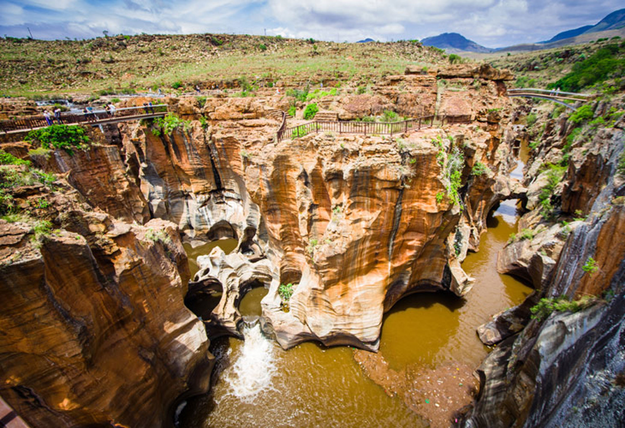 Uitzicht op Bourke’s Luck Potholes in de Blyde River Canyon, Zuid-Afrika.