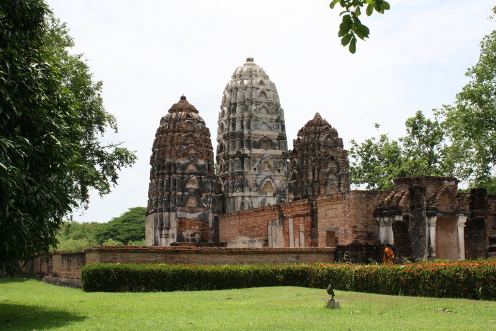 Historische tempelruïnes in Noord-Thailand tijdens familiereis Thailand Noord en Zuid.