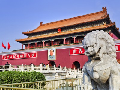 Leeuwenbeeld bij de Verboden Stad in Beijing, onderdeel van Route China 17 dagen.