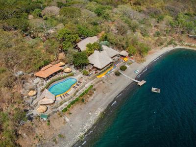 Apoyo Resort