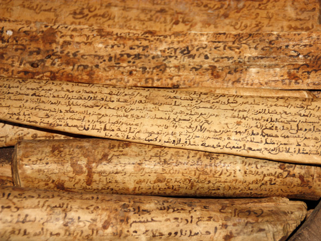 Oude manuscripten met Arabische kalligrafie in Marokko.
