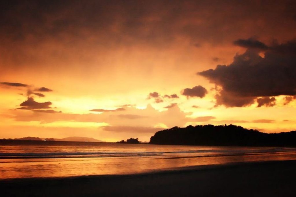 main_zonsondergang_phuket.jpeg