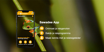 Sawadee app op smartphone met functies om reisgenoten te ontmoeten, reisprogramma te bekijken en reisbegeleider te leren kennen.