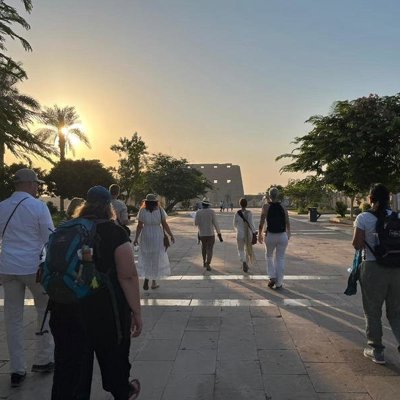 Felucca op de Nijl bij zonsondergang tijdens groepsrondreis Egypte Kort.