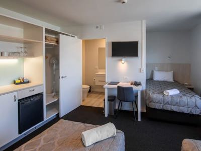Beachfront Hotel Hokitika - Driftwood room