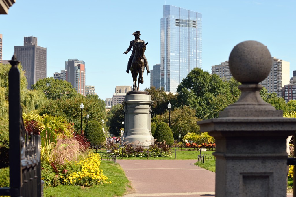 Standbeeld van George Washington in Boston Public Garden tijdens groepsrondreis Verenigde Staten Noordoost.