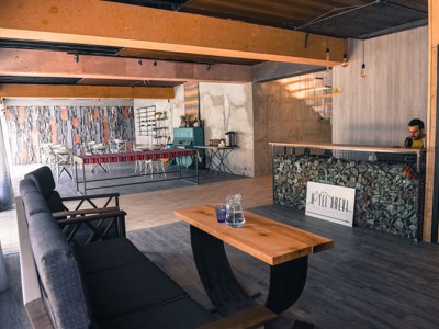 Arevi Hotel
